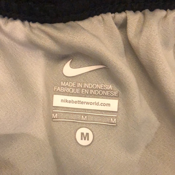 Nike Girl’s Running Shorts Sz M - Picture 3 of 8